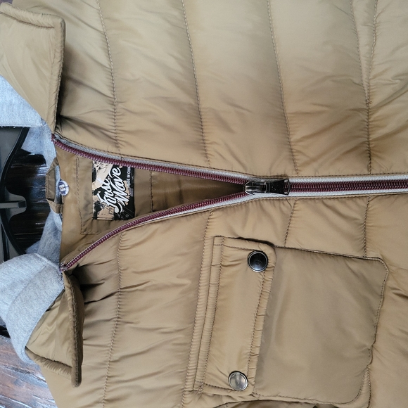 First Wave Puffer Jacket - Picture 3 of 4